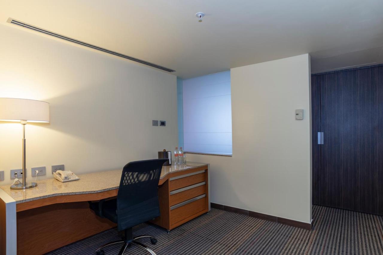 City-plaza Universidad By Ihg Hotel Mexico
