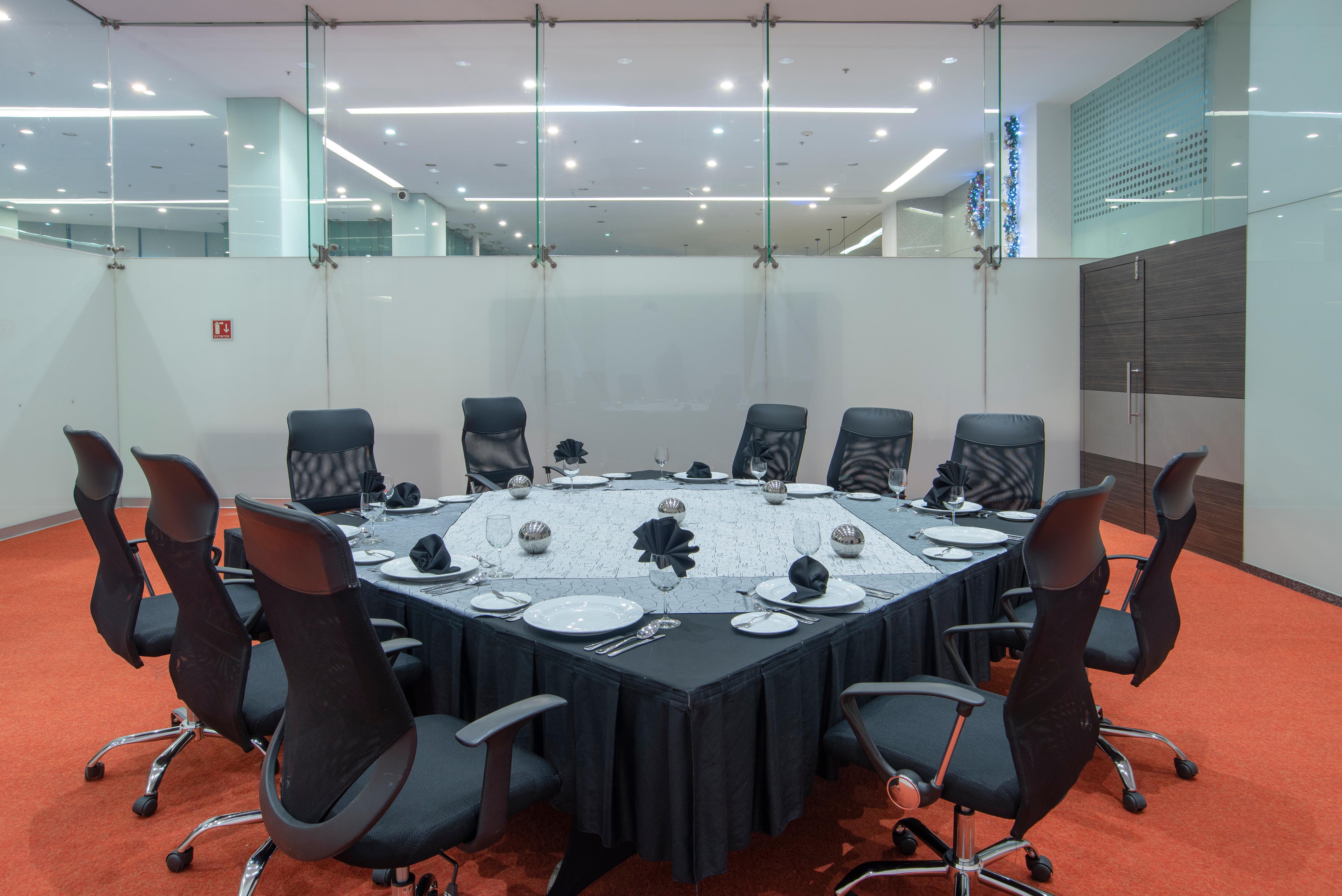 City-plaza Universidad By Ihg Hotel Mexico