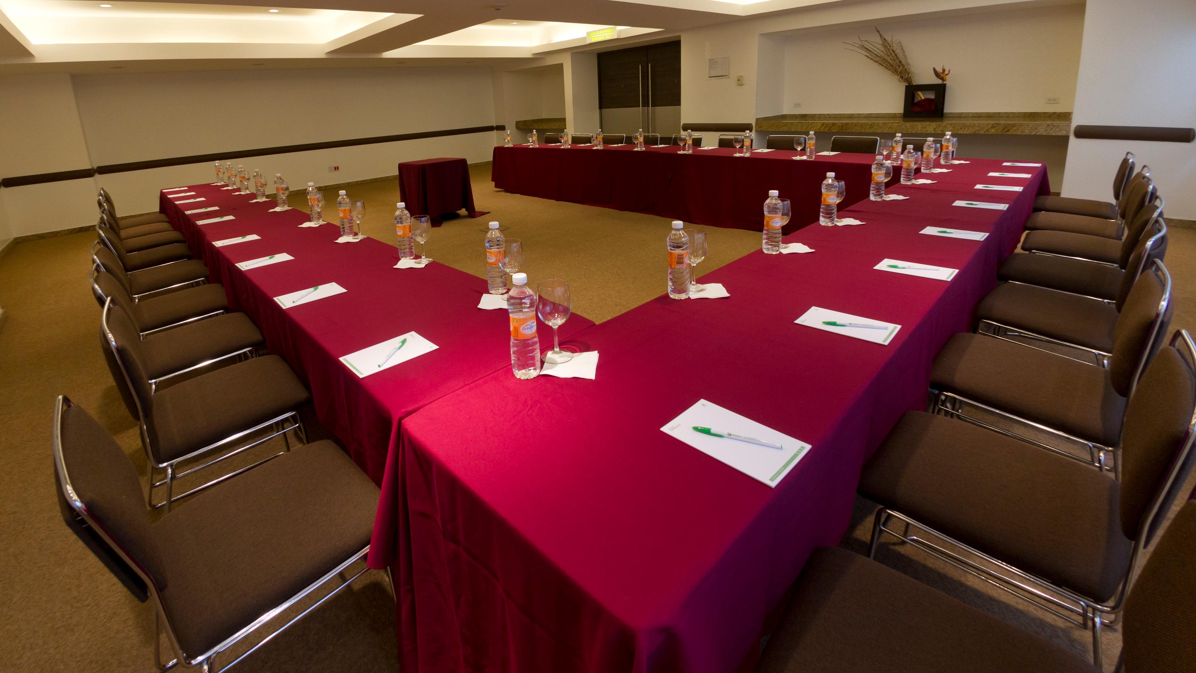City-plaza Universidad By Ihg Hotel Mexico